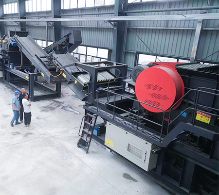 粗破設備選不對，生產(chǎn)線全白費！三招教你選定高效耐用款設備